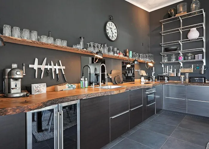 Super Vip - 4 Pers Met Jacuzzi - 7 *